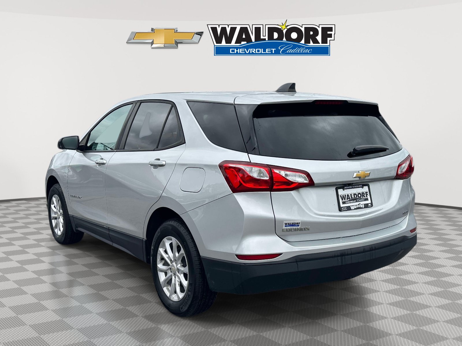 Used 2020 Chevrolet Equinox LS w/ LS Convenience Package AWD/4WD image 4