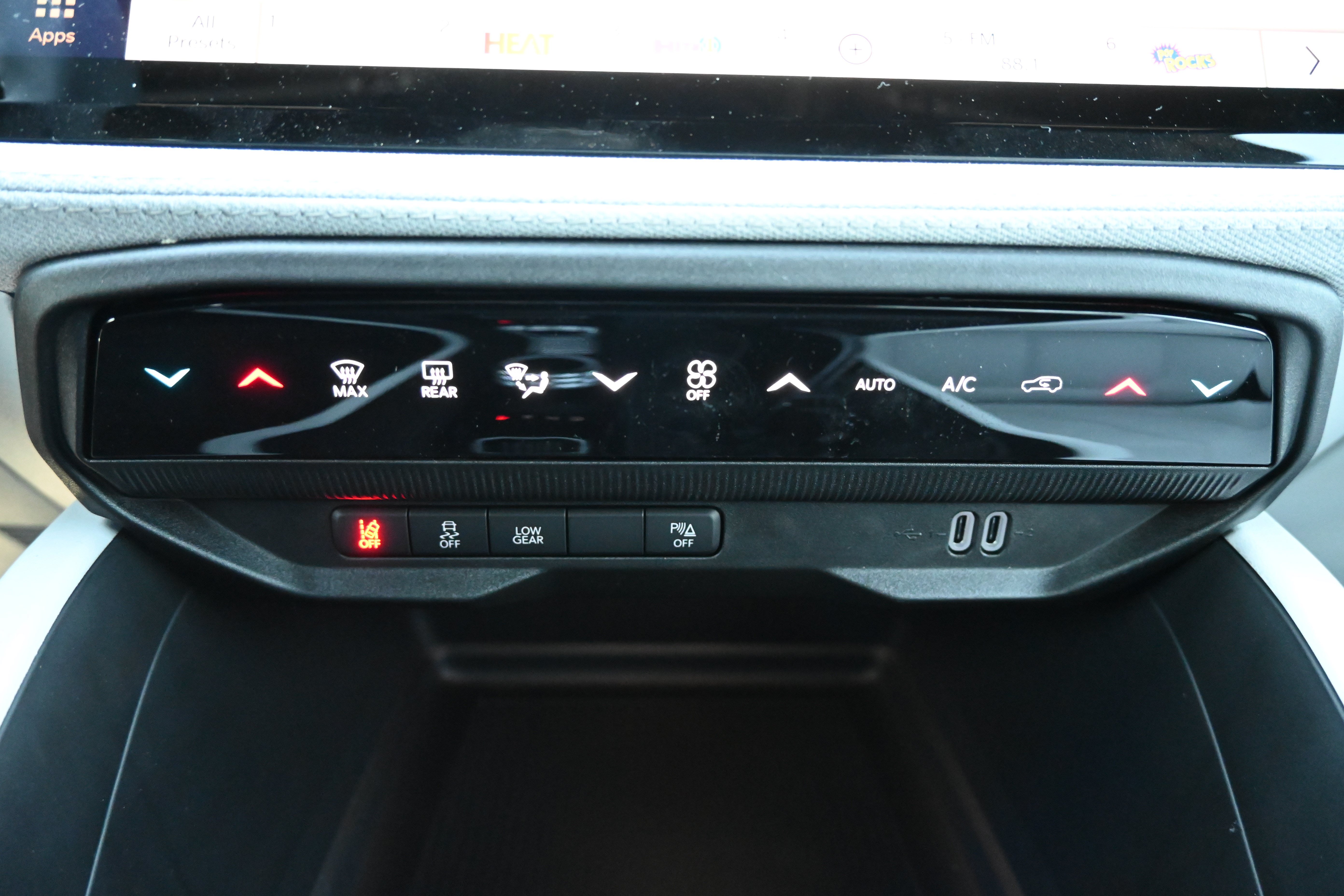 New 2026 Jeep Cherokee Laredo AWD/4WD image 27