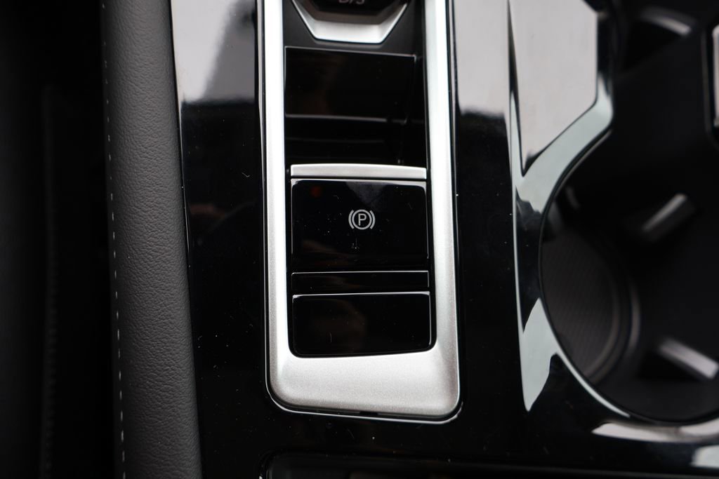 New 2026 Volkswagen Atlas SEL Premium R-Line image 34