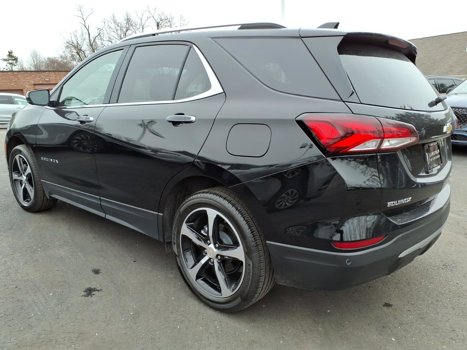 Used 2023 Chevrolet Equinox Premier image 5