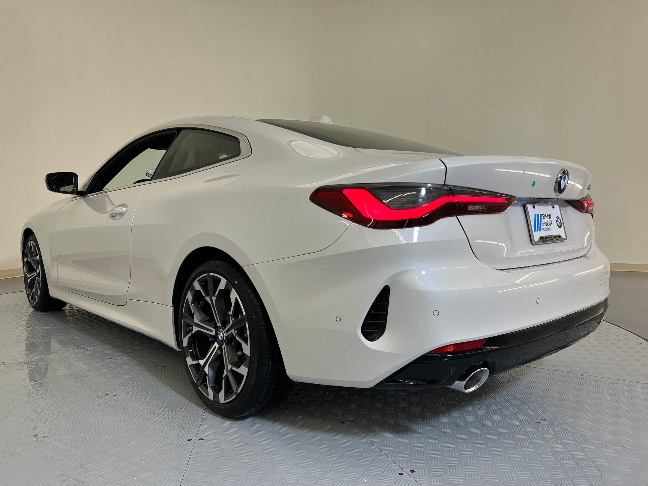 New 2026 BMW 430i Coupe w/ Premium Package RWD image 3