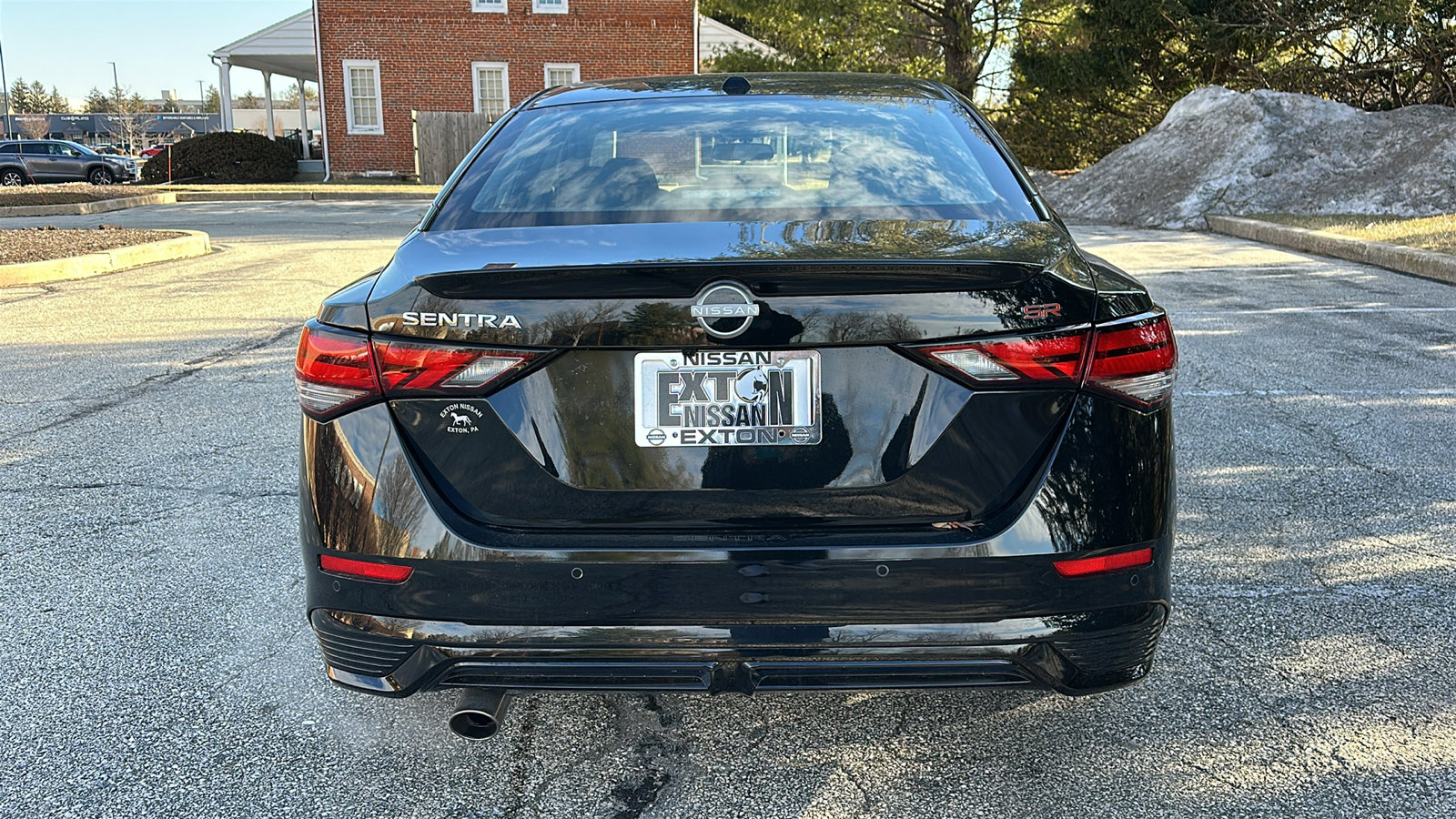 New 2025 Nissan Sentra SR w/ SR Premium Package FWD image 4