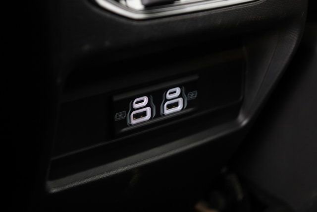 Used 2023 Jeep Grand Cherokee Laredo image 31