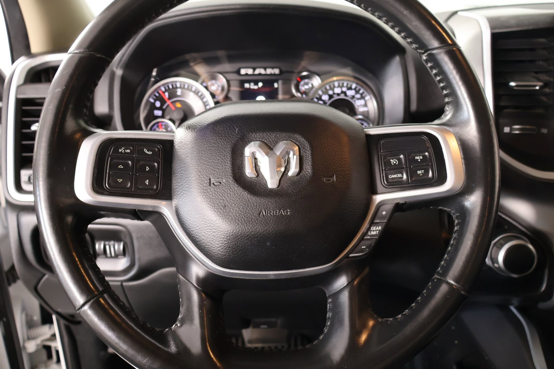 Used 2019 RAM 2500 Big Horn AWD/4WD image 3