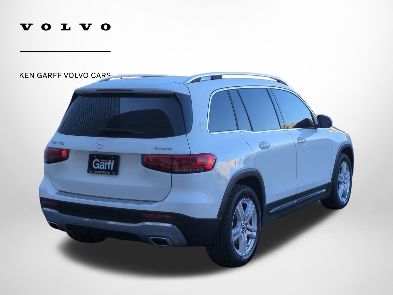 Used 2021 Mercedes-Benz GLB 250 4MATIC image 3