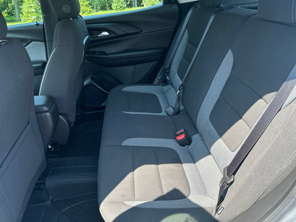 Used 2023 Chevrolet TrailBlazer LS AWD/4WD image 24