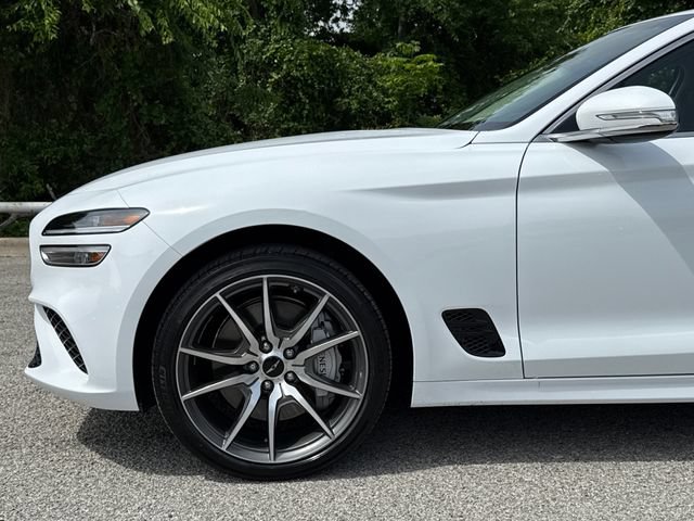 Used 2025 Genesis G70 2.5T AWD/4WD image 5