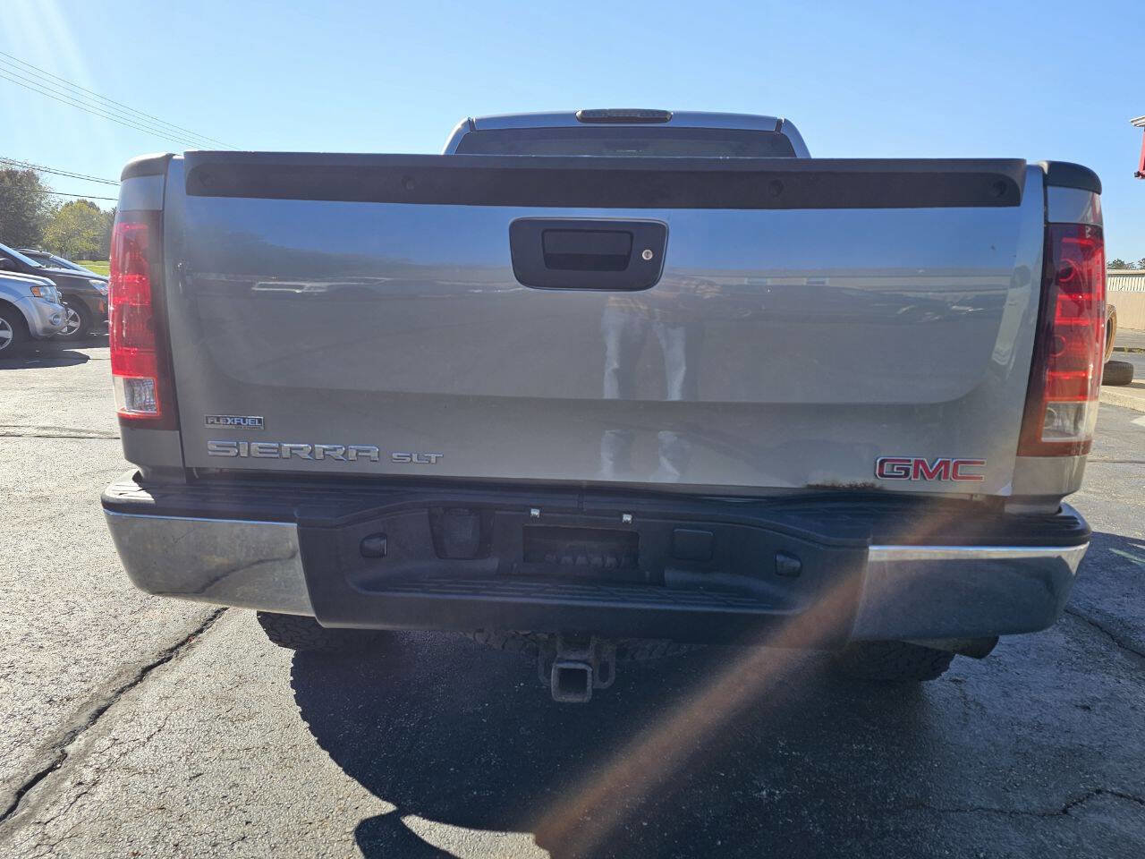 Used 2008 GMC Sierra 1500 SLT w/ SLE/SLT Trailering Package image 7