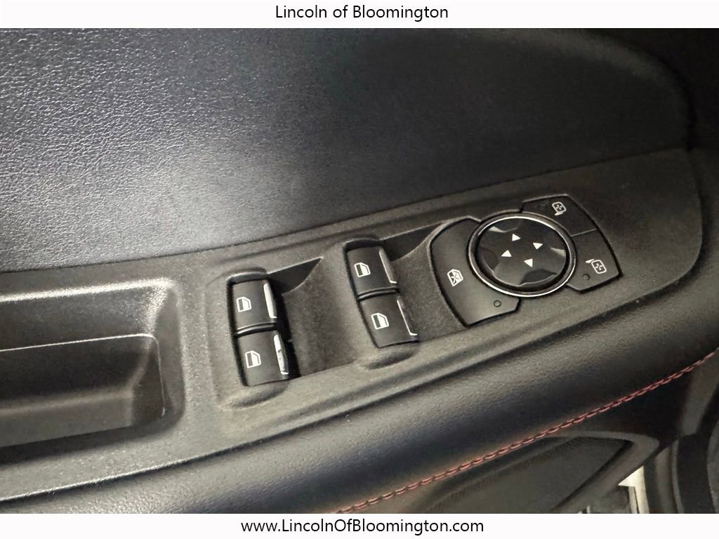 Used 2022 Ford Edge ST-Line w/ Class II Trailer Tow Package AWD/4WD image 37