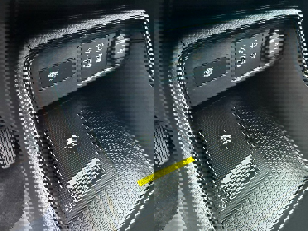 Used 2023 Honda CR-V Sport Touring image 15