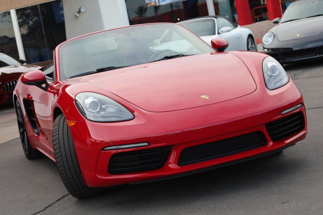 Used 2017 Porsche 718 Boxster S RWD image 2