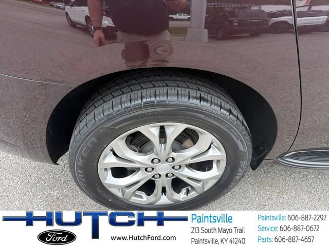 Used 2021 Buick Enclave Avenir w/ Avenir Technology Package AWD/4WD image 24