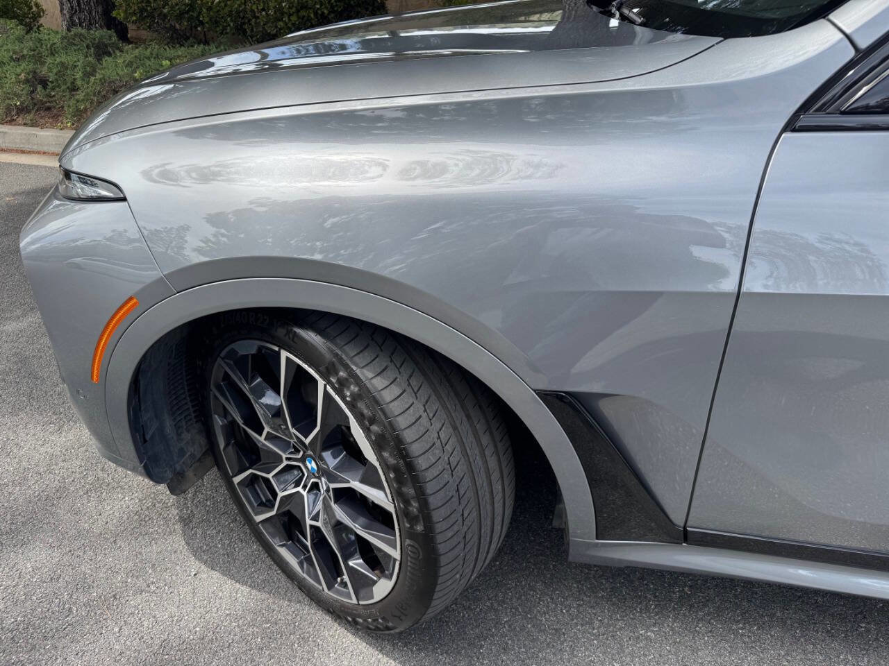 Used 2024 BMW X7 xDrive40i w/ M Sport Package image 7