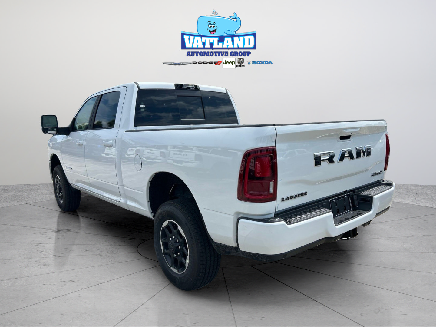 New 2026 RAM 2500 Laramie AWD/4WD image 3