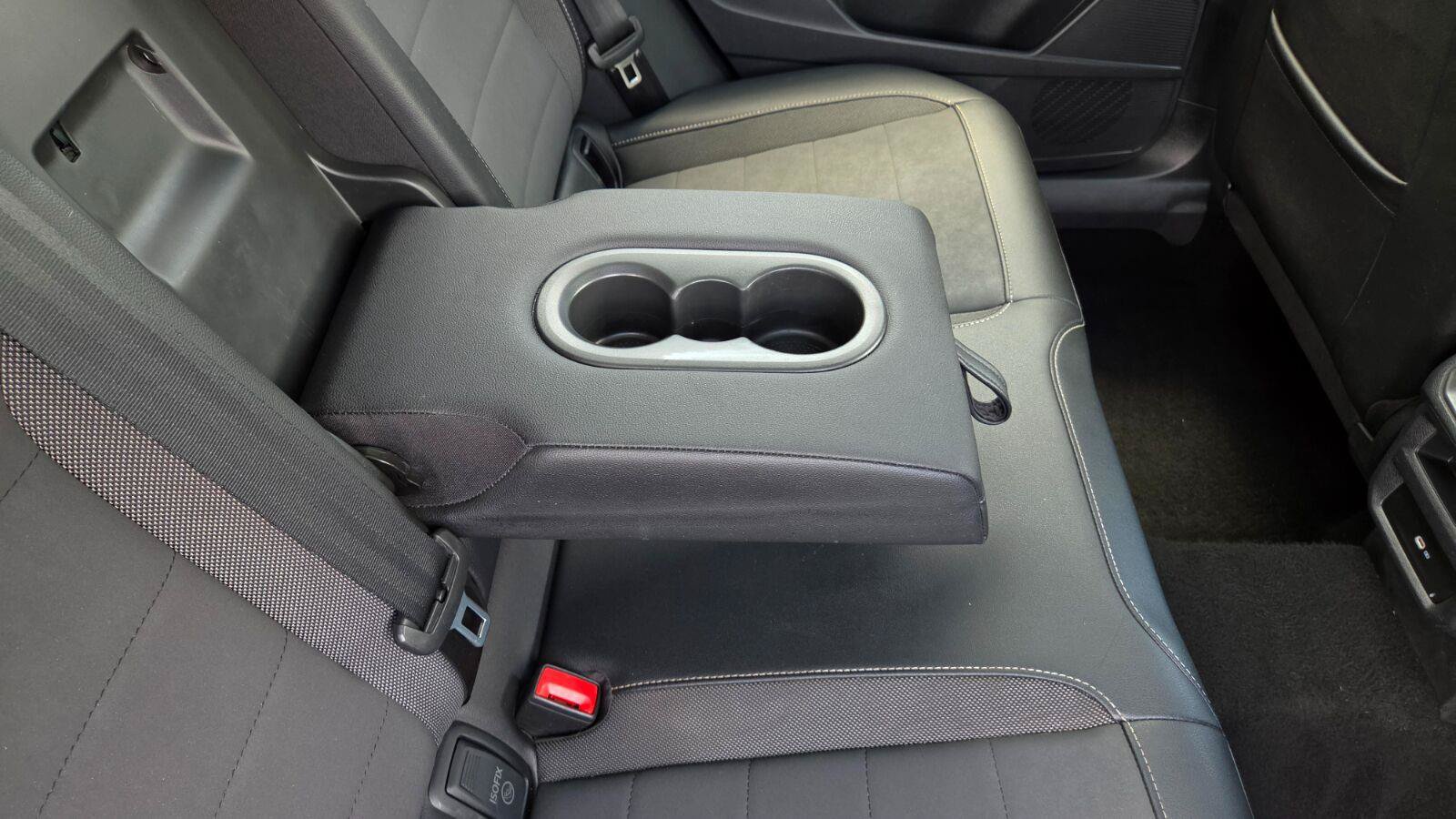 Certified 2023 Volkswagen Taos SE w/ Panoramic Sunroof Package FWD image 57