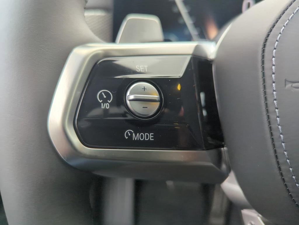 New 2025 BMW 760i xDrive w/ Executive Package image 15