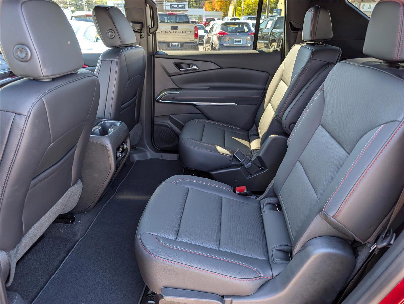 New 2026 Chevrolet Traverse Z71 image 14