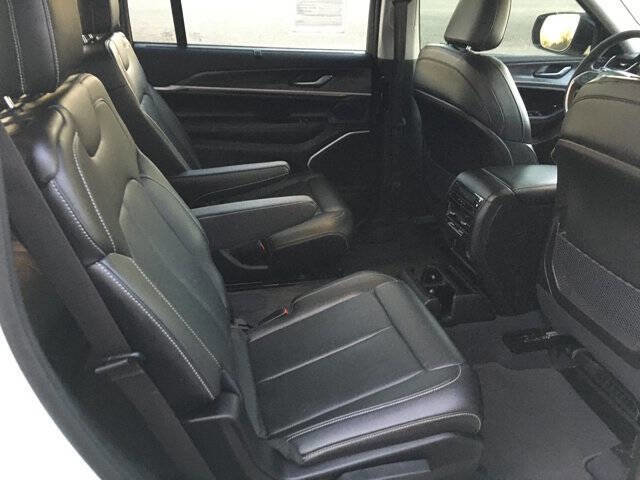 Used 2023 Jeep Grand Cherokee L Limited w/ Luxury Tech Group II image 31