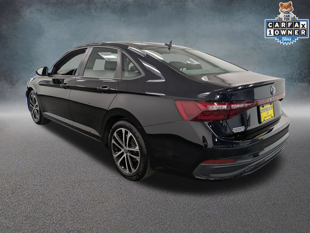 Used 2026 Volkswagen Jetta Sport FWD image 6