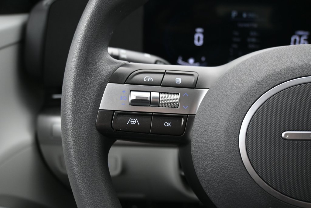 Used 2024 Hyundai Kona SE AWD/4WD image 20