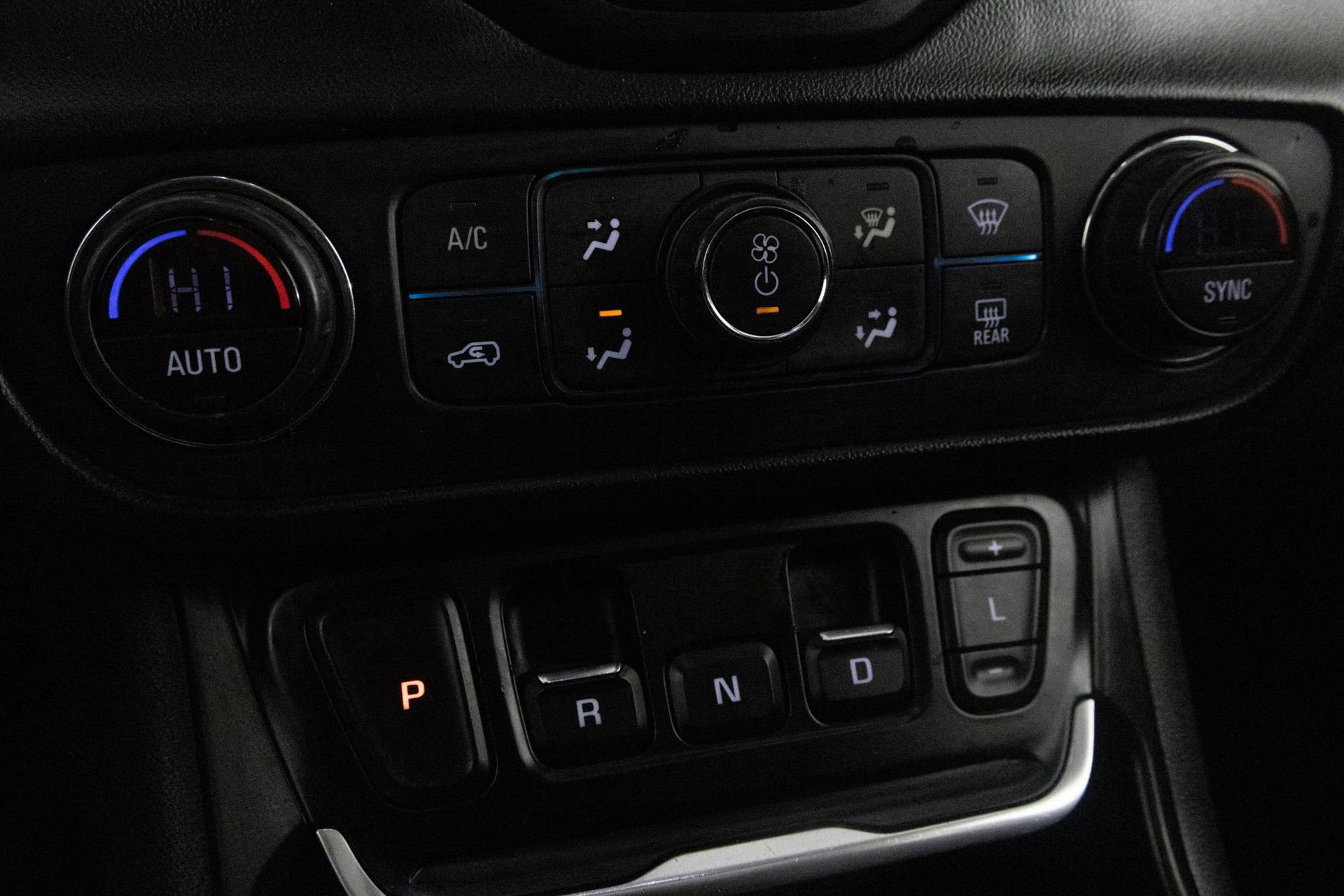 Used 2019 GMC Terrain SLT w/ Preferred Package image 25