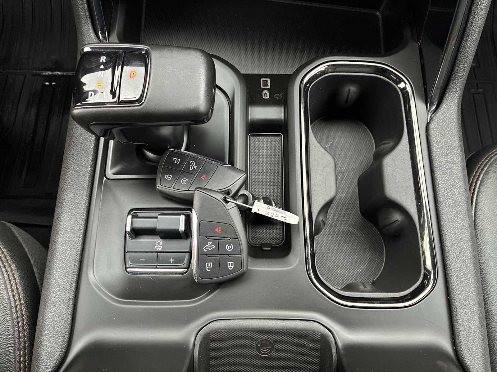 Used 2023 GMC Sierra 1500 AT4 w/ AT4 Premium Package image 16