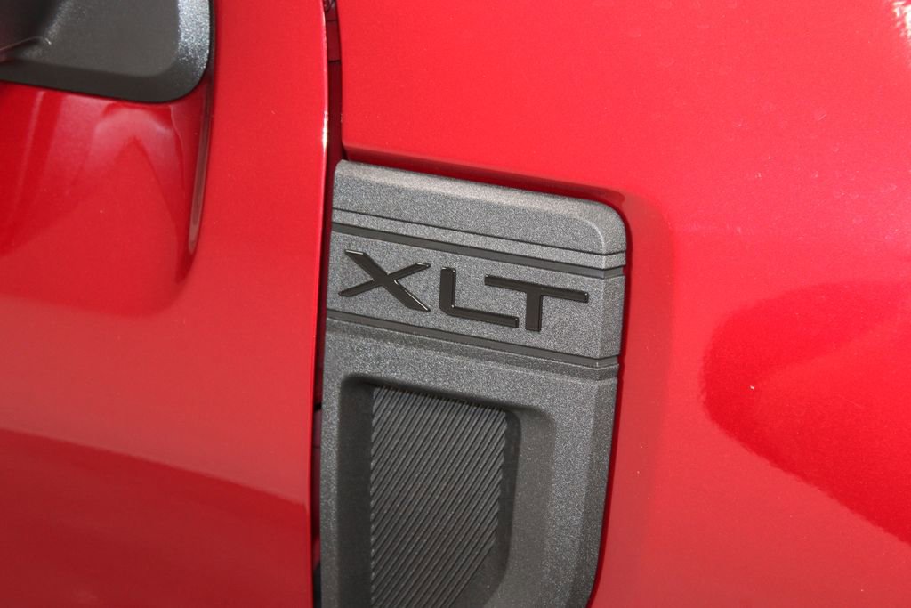 New 2025 Ford Maverick XLT w/ XLT Luxury Package image 11