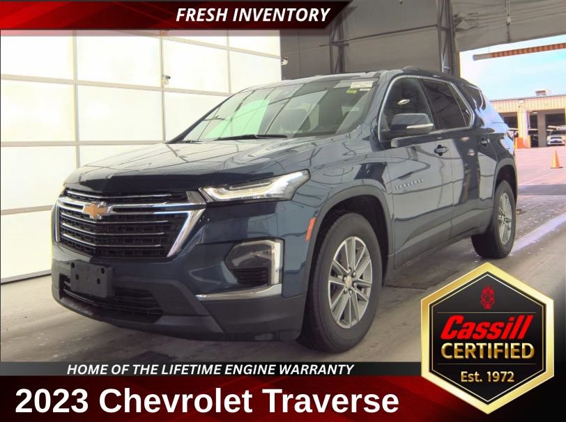 Used 2023 Chevrolet Traverse LT image 1