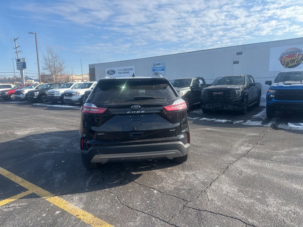 Used 2024 Ford Edge SEL w/ Convenience Package image 6