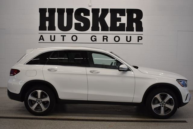 Used 2022 Mercedes-Benz GLC 300 4MATIC image 2