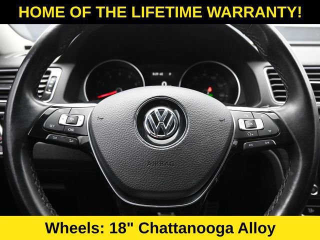 Used 2017 Volkswagen Passat 1.8T SEL Premium image 19