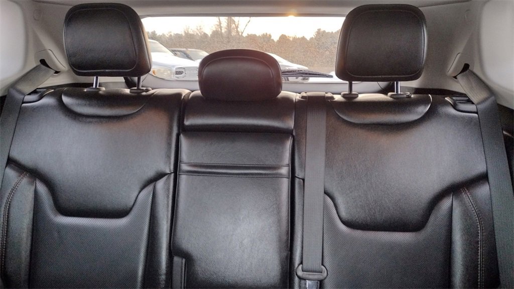 Used 2019 Jeep Compass Limited image 22