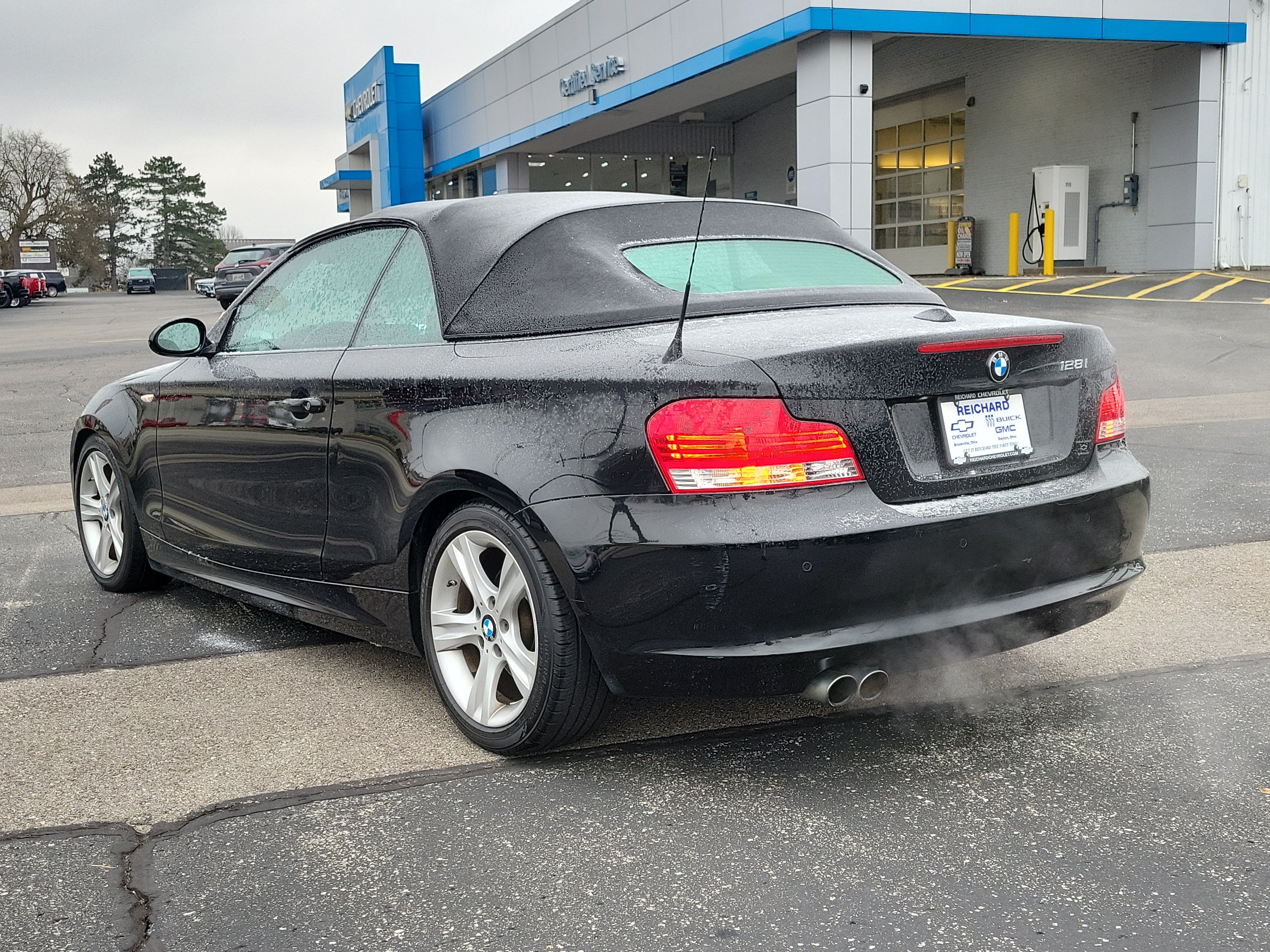 Used 2009 BMW 128i Convertible RWD image 3
