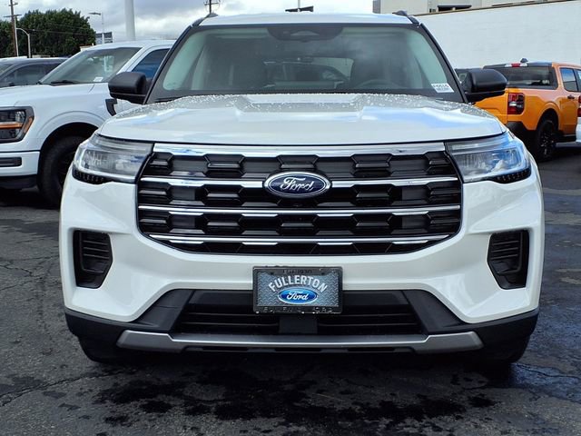 New 2026 Ford Explorer Active image 2