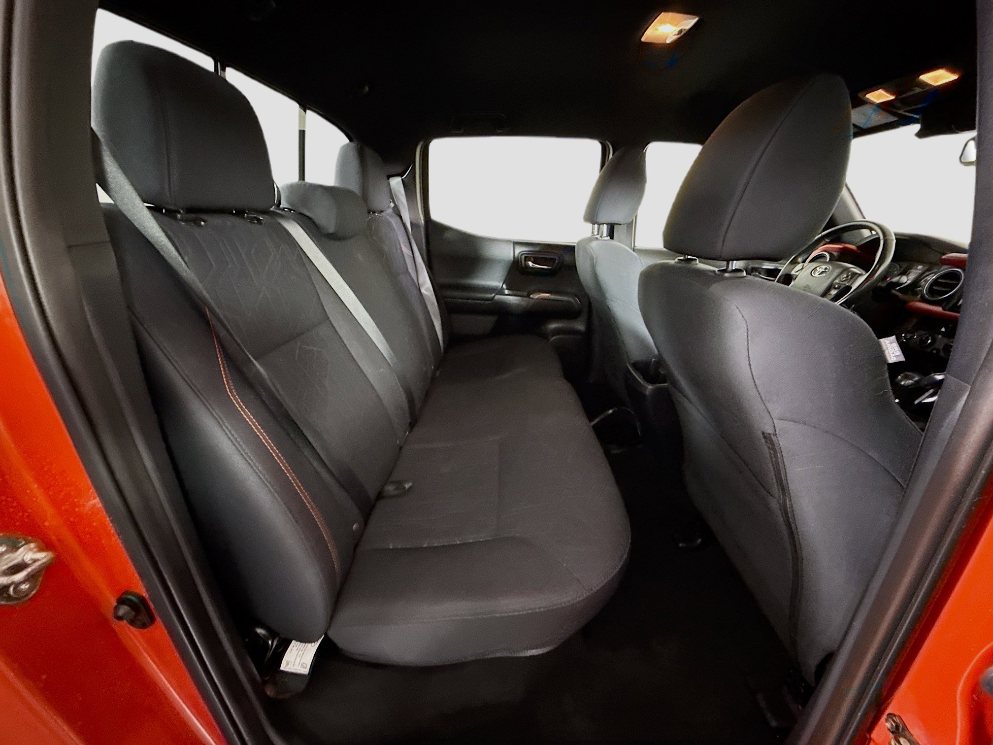 Used 2018 Toyota Tacoma SR5 image 28