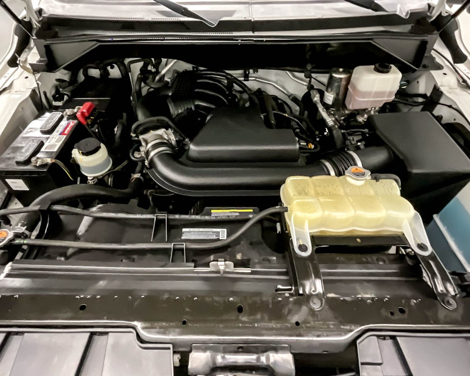 Used 2021 Nissan NV 2500 SV image 22