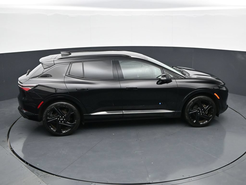 Used 2024 Chevrolet Equinox EV RS FWD image 38