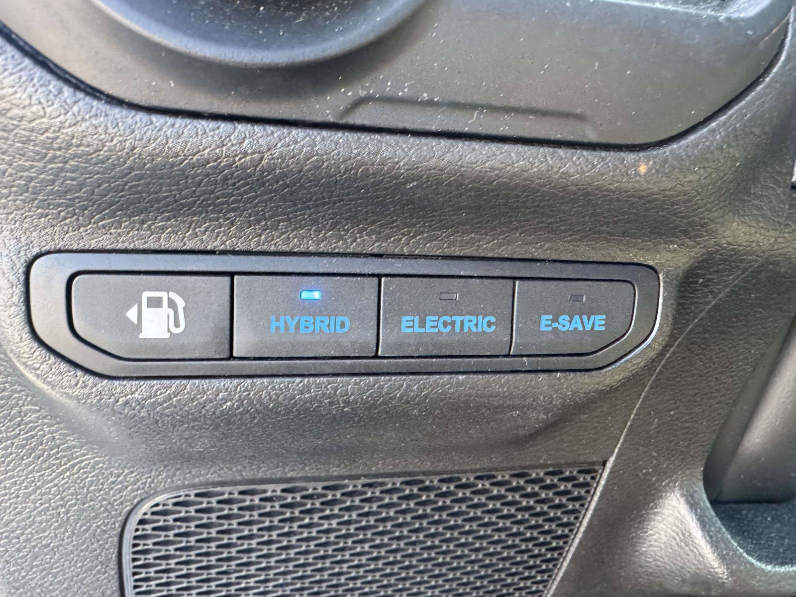 Used 2023 Jeep Wrangler Unlimited w/ 8.4" Radio Group image 34