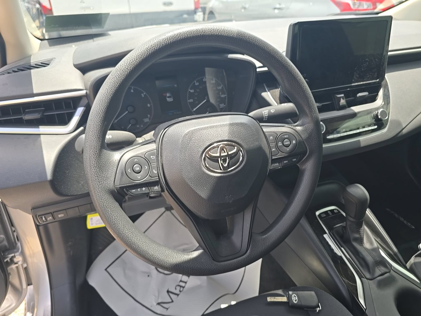 Used 2024 Toyota Corolla LE FWD image 8