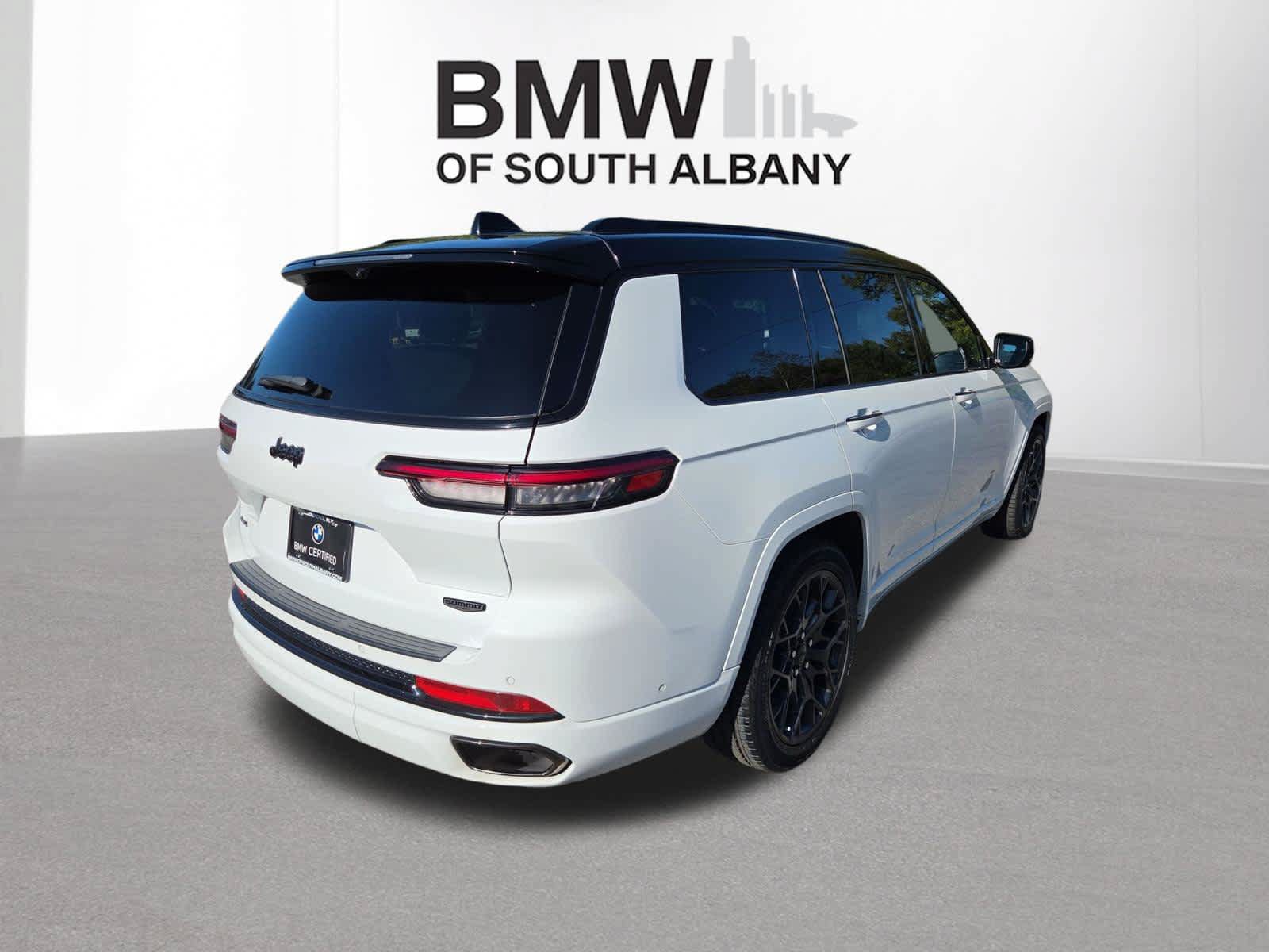 Used 2025 Jeep Grand Cherokee L Summit AWD/4WD image 3