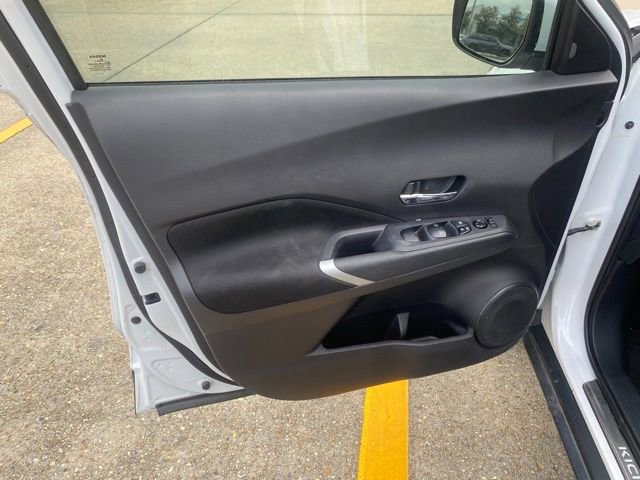 Used 2024 Nissan Kicks SV FWD image 14