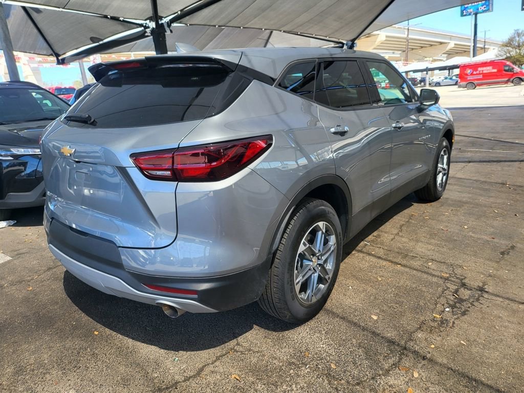 Used 2025 Chevrolet Blazer LT image 14