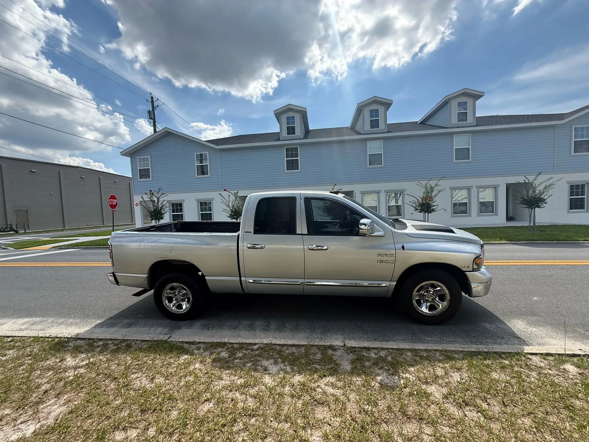 Used 2004 Dodge Ram 1500 Truck SLT image 4