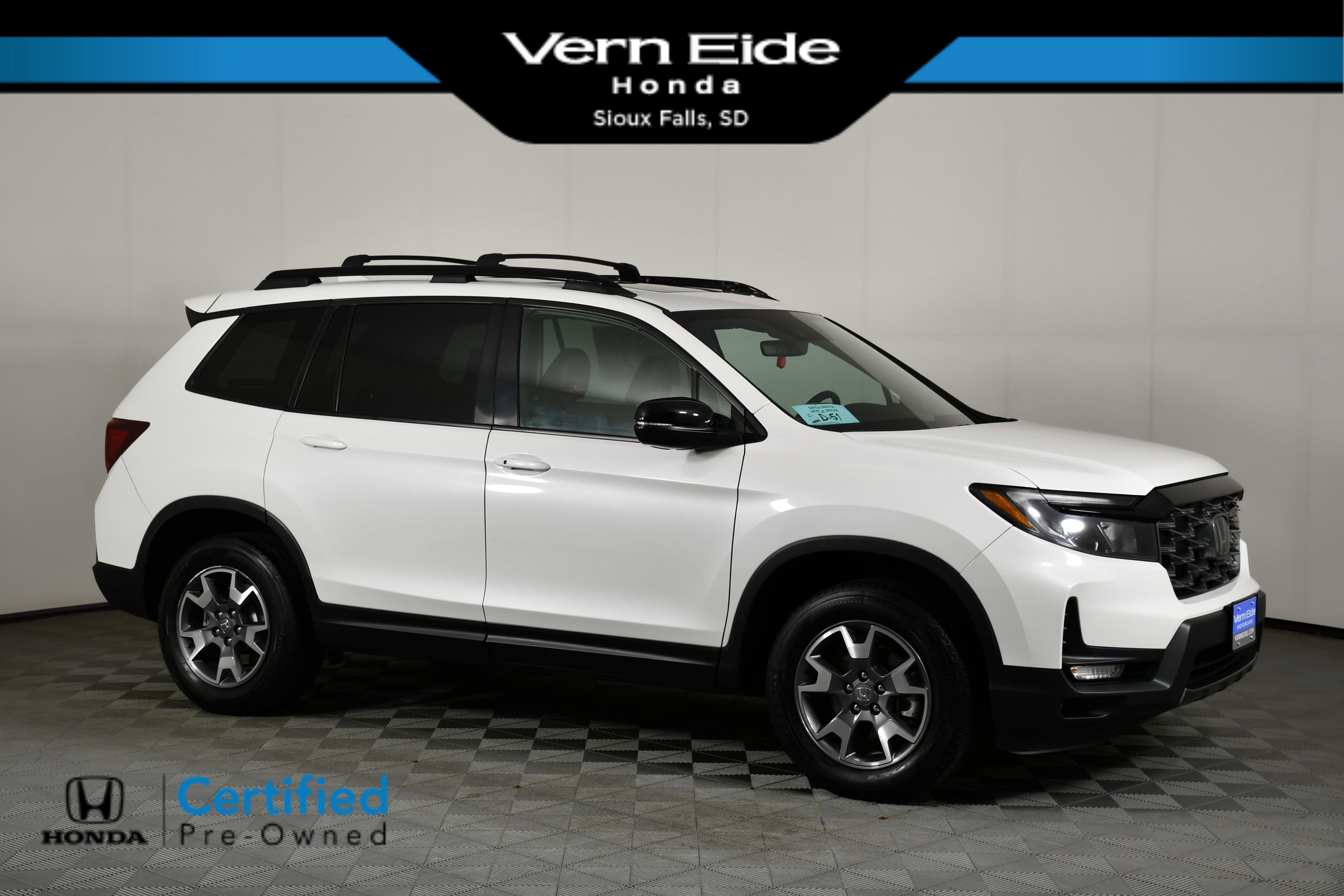 Certified 2023 Honda Passport TrailSport image 1