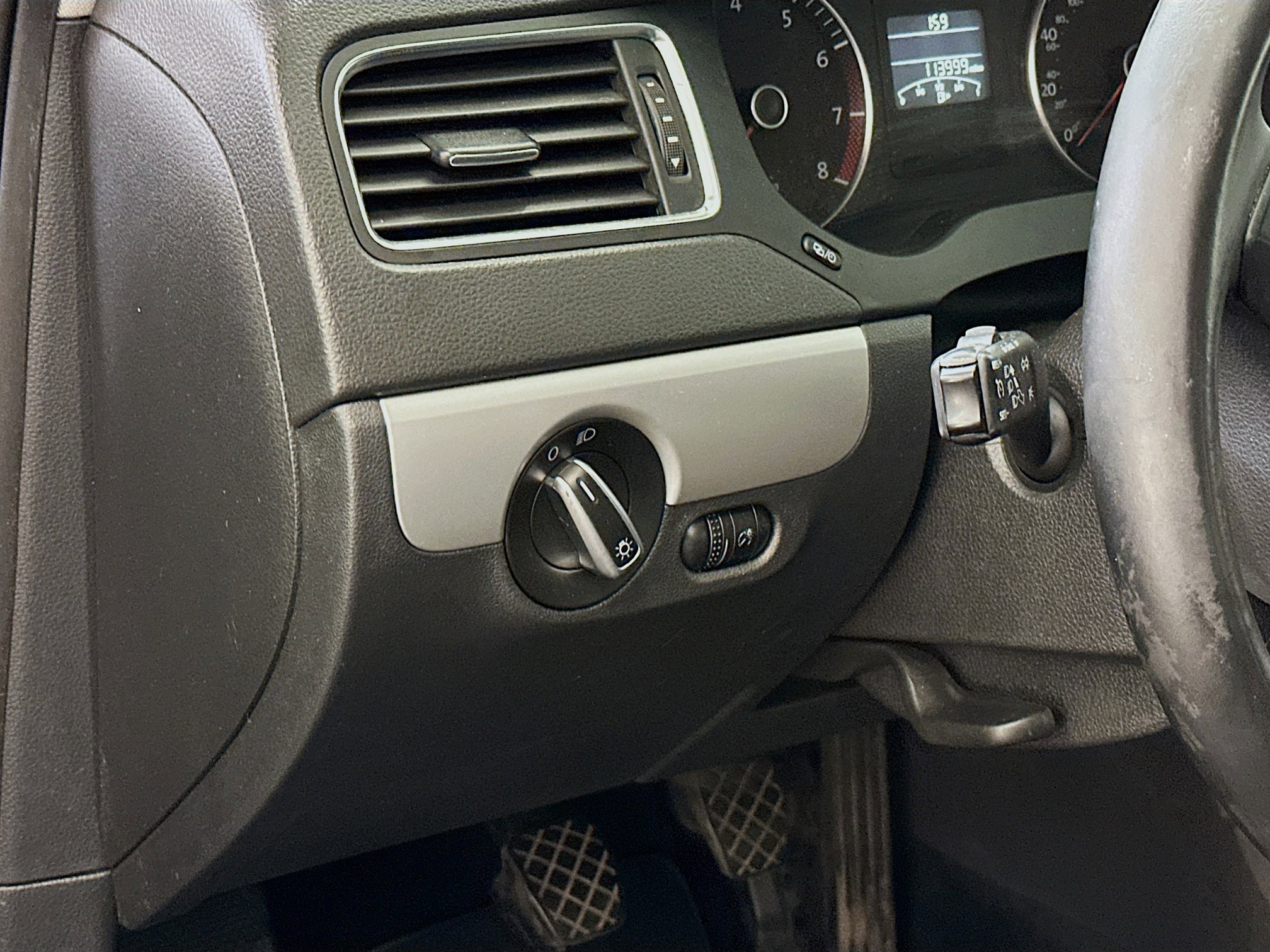 Used 2013 Volkswagen Jetta SE image 17