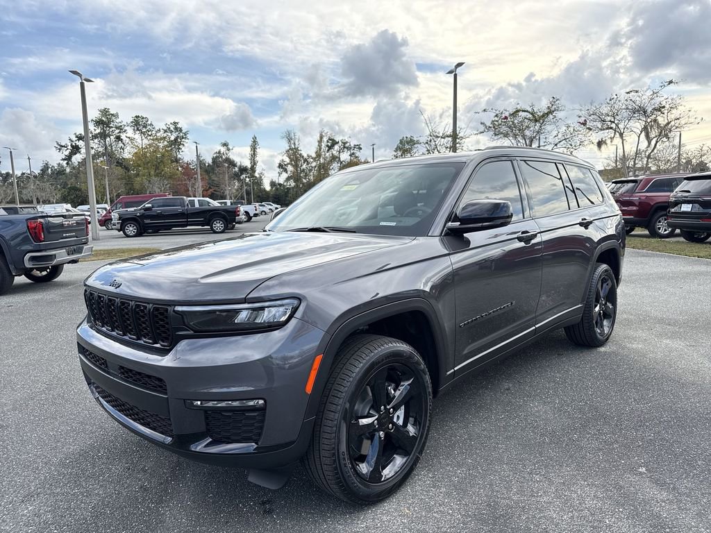 New 2025 Jeep Grand Cherokee L Limited w/ Black Appearance Package image 7