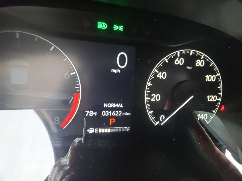 Used 2024 Honda HR-V Sport image 16