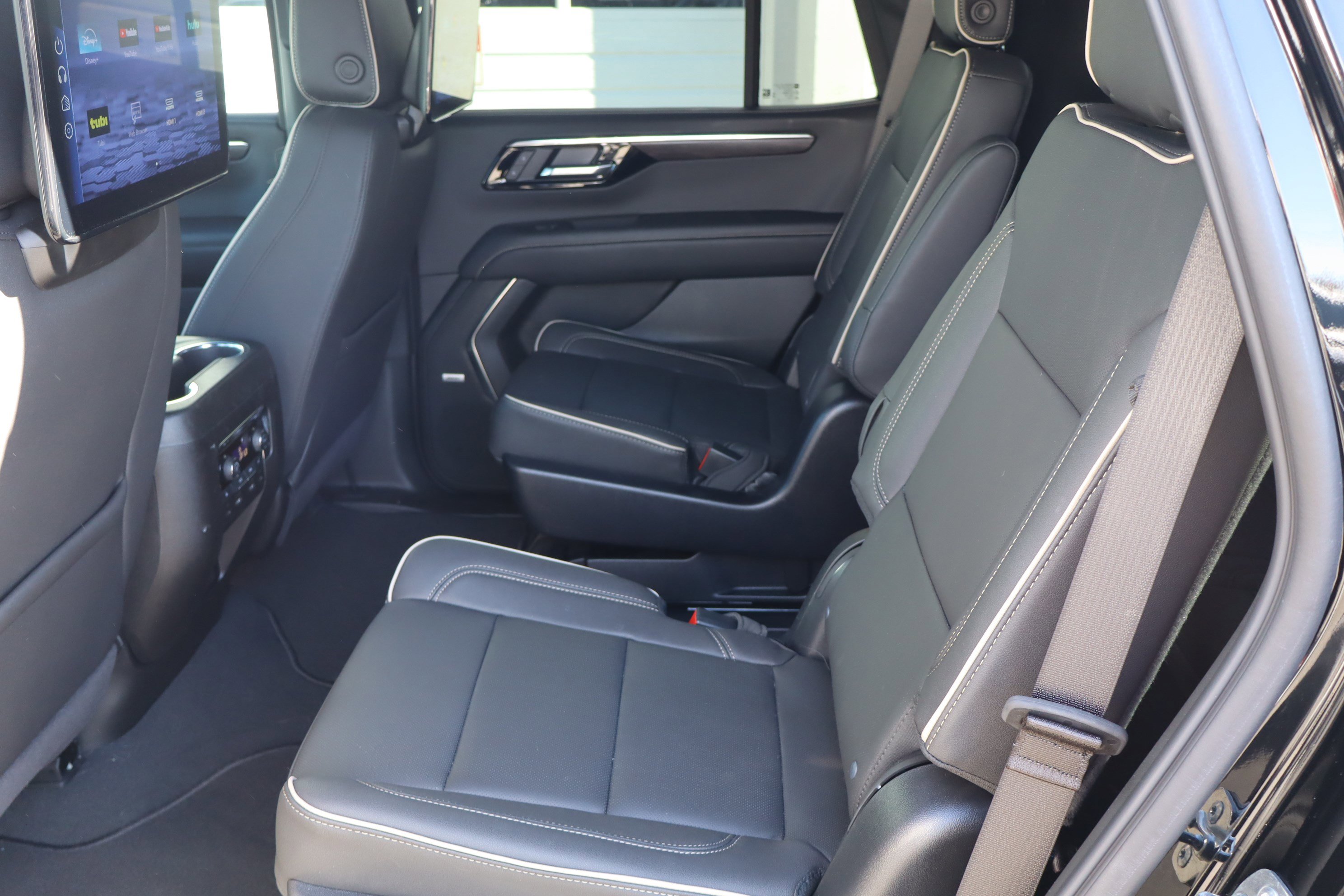 Used 2025 Chevrolet Tahoe Premier image 34