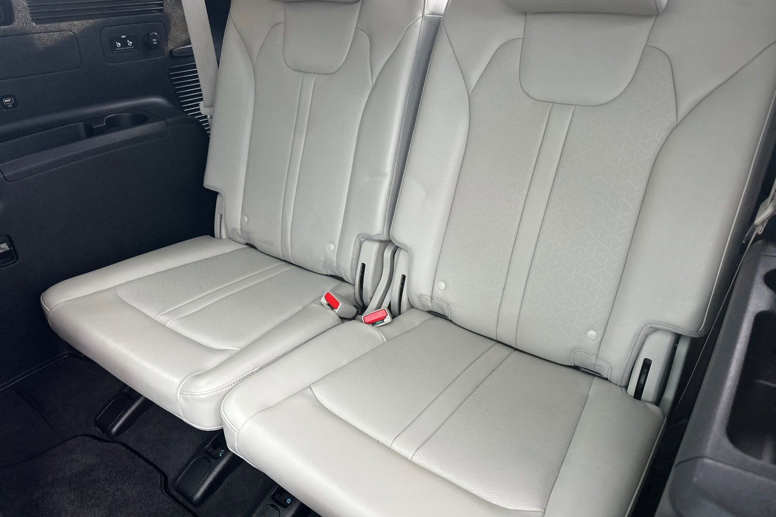 Used 2022 Kia Sorento X-Line EX image 17