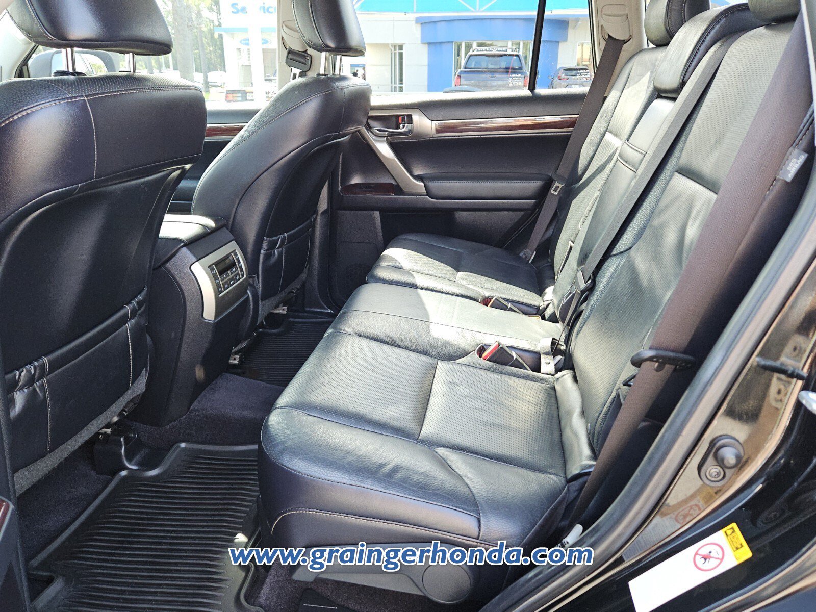 Used 2015 Lexus GX 460 w/ Premium Package AWD/4WD image 11